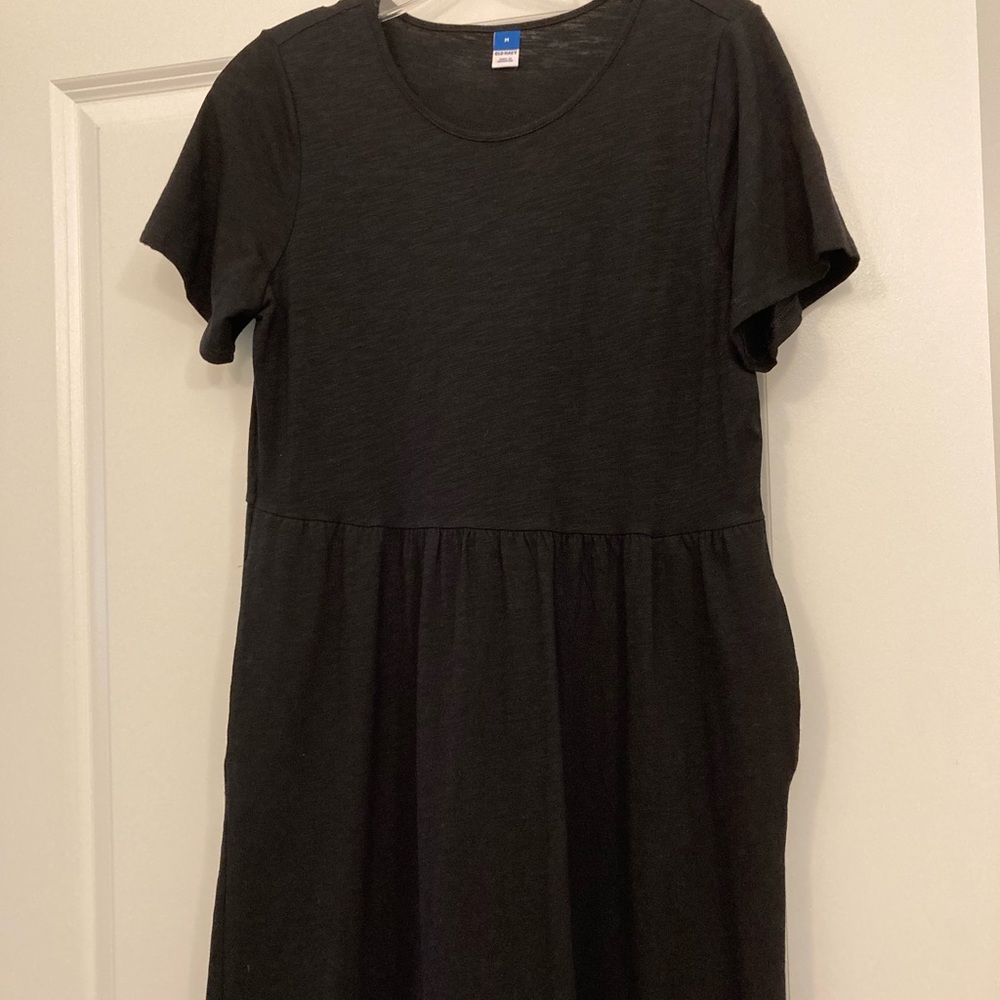 Maxi, Old Navy dress. Black and light weight.
